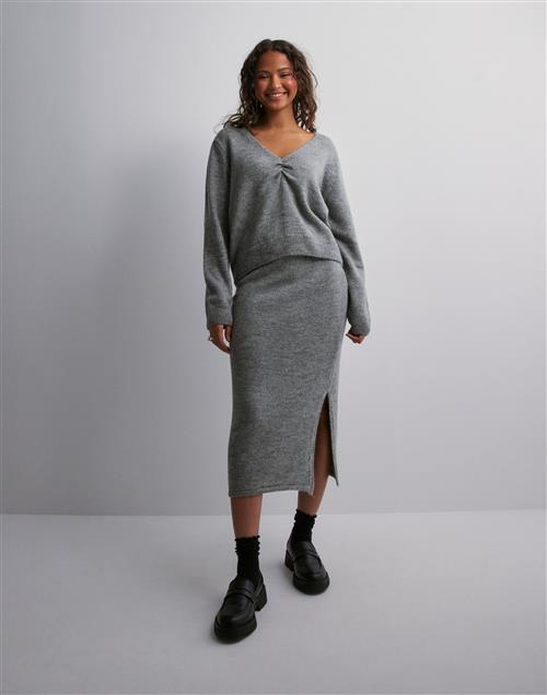 JDY - Grå - Jdylibby Mw Long Slit Skirt Knt