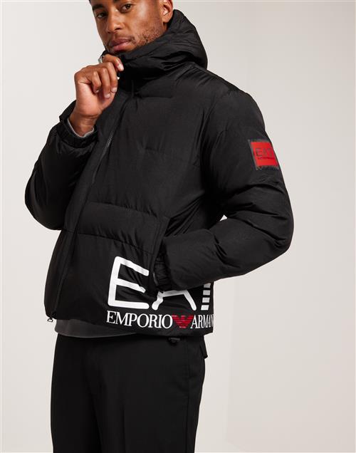 Se EA7 Emporio Armani Giubbotto Puffer jackets Black ved NLY Man