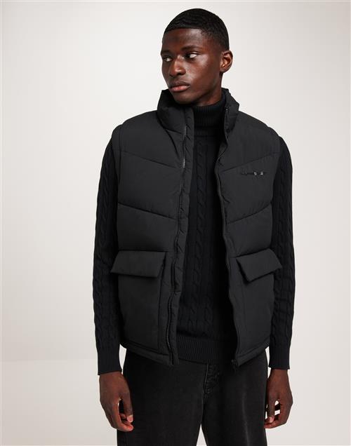 Se Jack & Jones Jorvesterbro Bodywarmer Sn Veste Black ved NLY Man