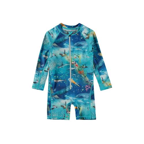 Se Molo Neka UV-dragt Ocean Zones | Blå | 62/68 cm ved Babyshop