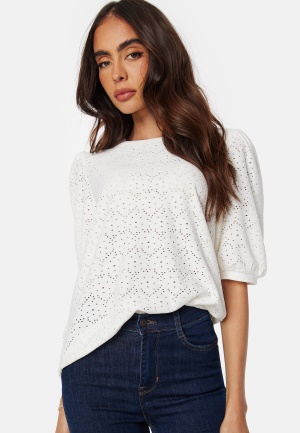 Se Happy Holly Broderie Anglaise Top Offwhite 32/34 ved Bubbleroom