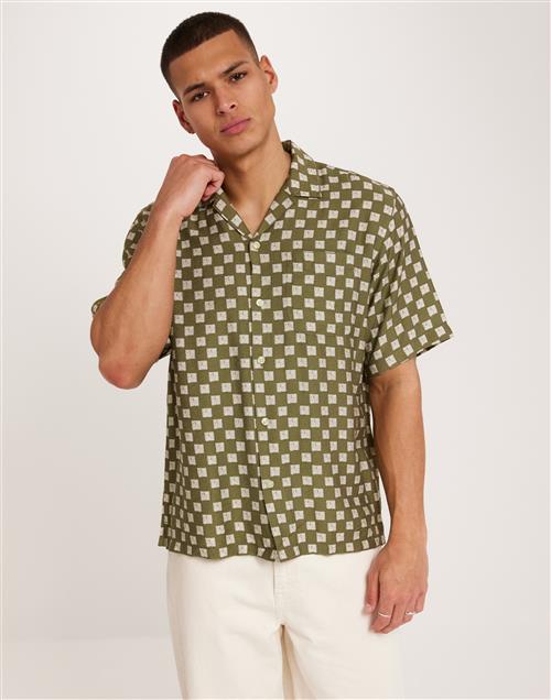 Jack & Jones Jprbluryland Print Resort Shirt S/S Kortærmede skjorter Grøn