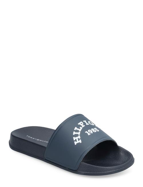 Se Tommy Hilfiger Logo Pool Slide Tommy Hilfiger Blue ved Booztlet