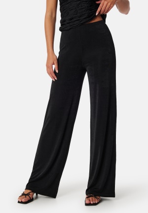 Se BUBBLEROOM Shiny Wide Trousers Black M ved Bubbleroom