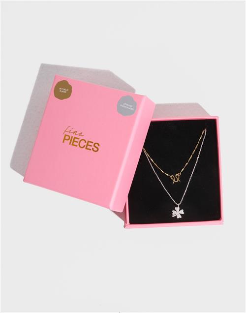 Se Pieces - Guld - Fpmilie Necklace Pack Plated D2D ved Nelly