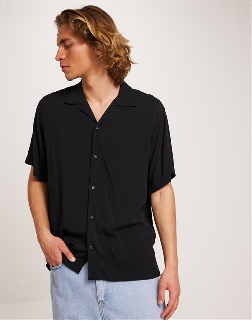 Jack & Jones Jjejeff Solid Resort Shirt Ss Sn Kortærmede skjorter Black