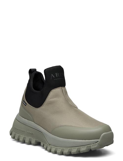 Se ARKK Copenhagen Aquatech Nylon Hl T-S19 Light Army Black ARKK Copenhagen Khaki ved Booztlet