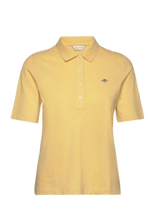 Se GANT Slim Shield Ss Pique Polo GANT Yellow ved Booztlet