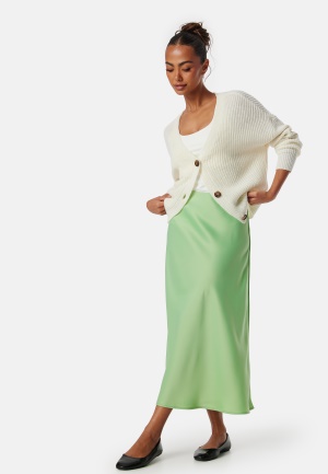 Se YAS Pella High Waist Midi Skirt Quiet Green L ved Bubbleroom