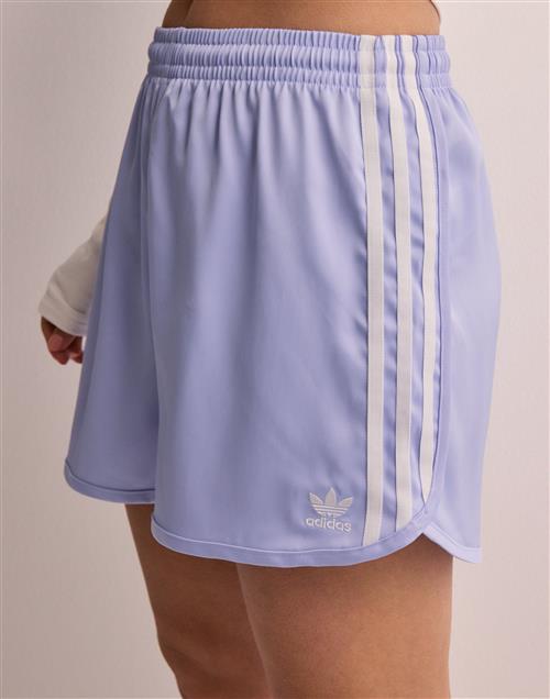 Se Adidas Originals - Lilla - Sprint Shorts ved Nelly