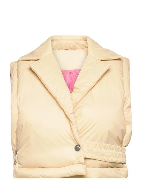 Se REMAIN Birger Christensen Evie Vest REMAIN Birger Christensen Yellow ved Booztlet