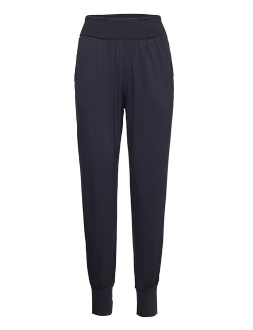 Se CCDK Copenhagen Nora Pants CCDK Copenhagen Navy ved Booztlet