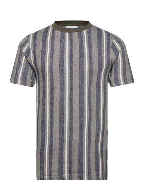 Se Lindbergh Towel Striped O-Neck Tee S/S Lindbergh Grey ved Booztlet