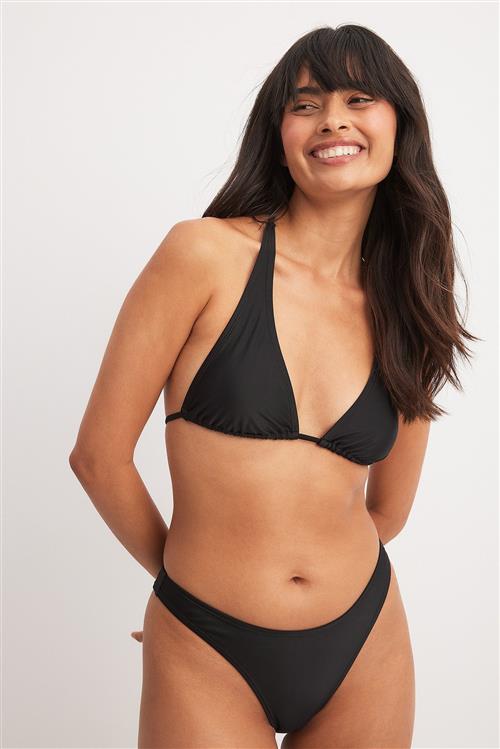 NA-KD Swimwear Bikinitrusser med høj benudskæring - Black