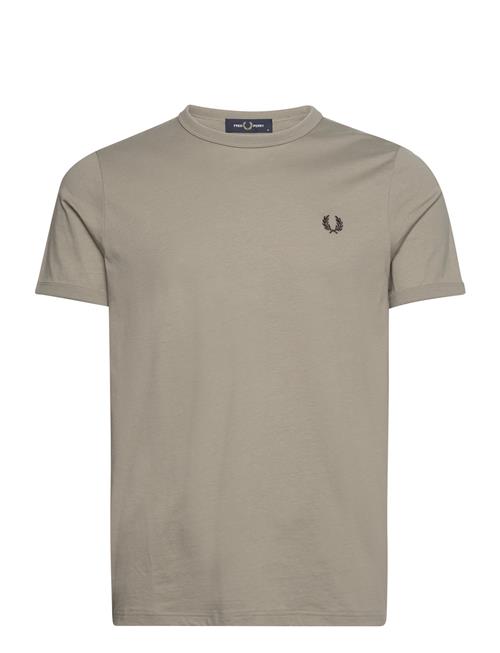 Se Fred Perry Ringer T-Shirt Fred Perry Grey ved Booztlet