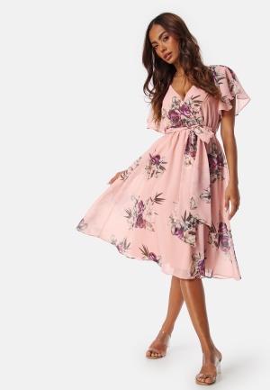 Se Goddiva Flutter Floral Midi Dress Peach L (UK14) ved Bubbleroom