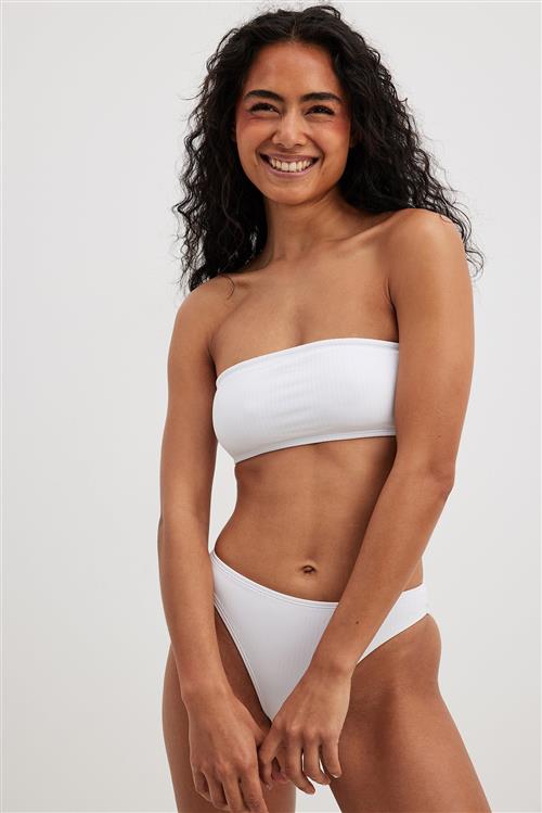 Lima Ché x NA-KD Ribbet bikinitrusse - White