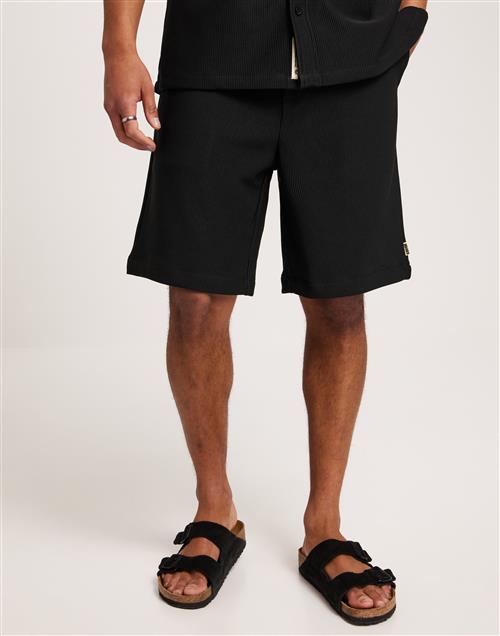 Woodbird WBBen Plisse Shorts Tynde shorts Black