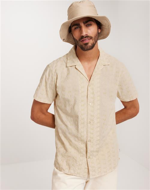 Jack & Jones Jprbluedan Embroidery Shirt S/S Kortærmede skjorter Summer Sand Comfort Fit