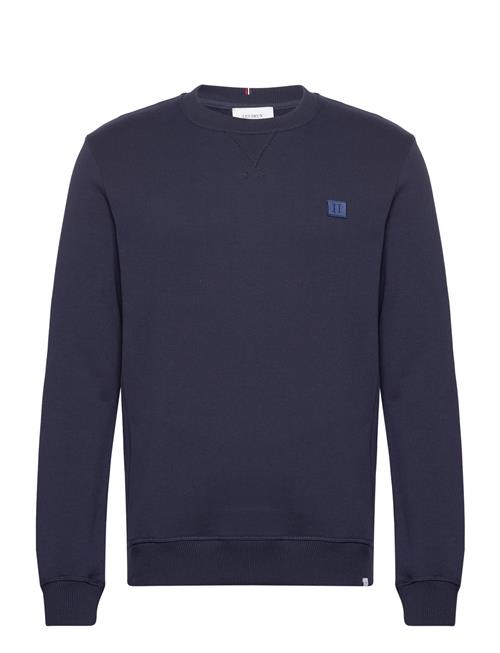 Se Les Deux Community Sweatshirt Les Deux Navy ved Booztlet