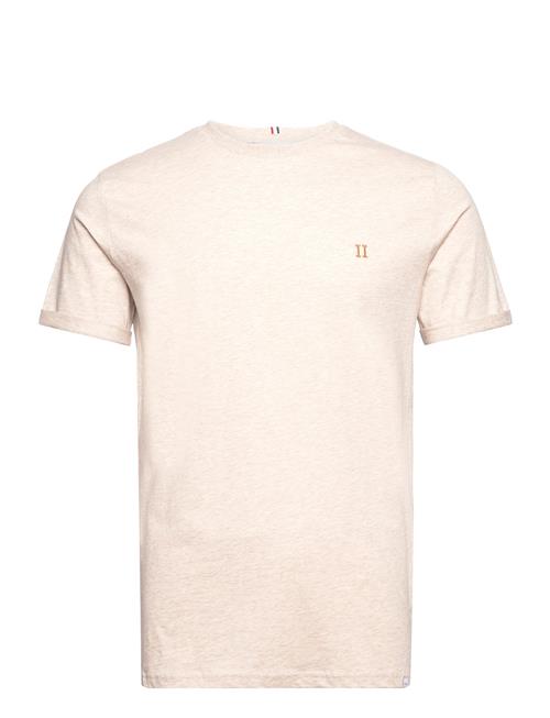 Se Les Deux Nørregaard T-Shirt - Seasonal Les Deux Cream ved Booztlet