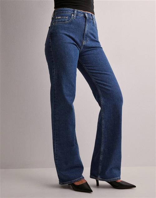 Se Calvin Klein Jeans - Blå - Authentic Bootcut ved Nelly