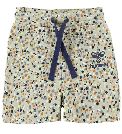 Se Hummel Hummel Shorts - hmlMADS - Desert Sage ved KidsWorld