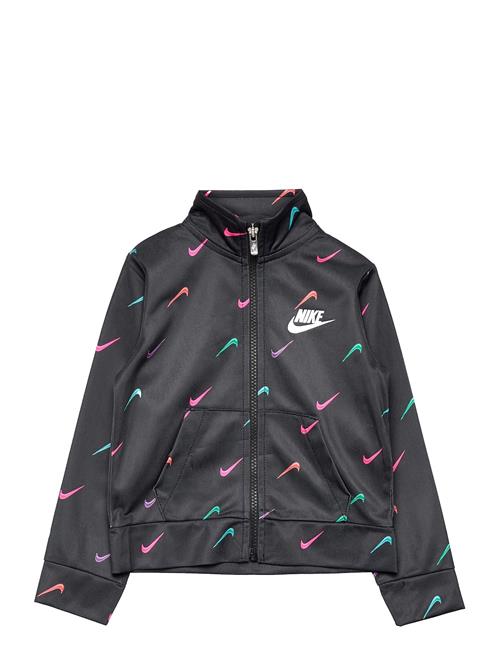 Se Nike Nkg Nsw Track Jacket & Legg Se Nike Patterned ved Booztlet