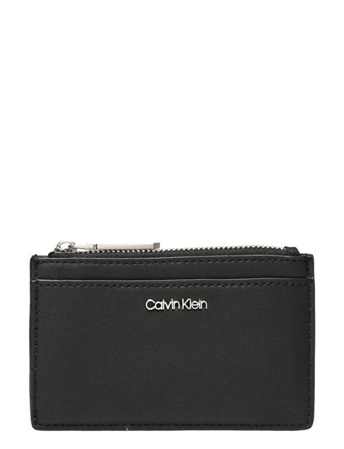 Se Calvin Klein Ck Must Cardholder Calvin Klein Black ved Booztlet