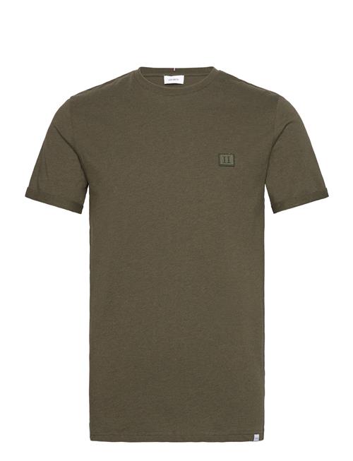 Se Les Deux Piece T-Shirt Les Deux Khaki ved Booztlet