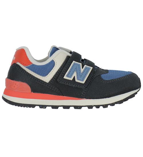 Se New Balance Sko - 574 - Phantom/Blast Red ved KidsWorld