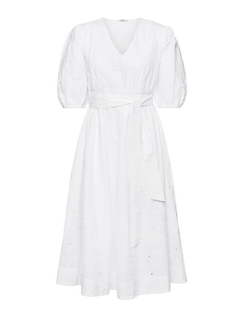 Se Esprit Casual Dresses Light Woven Esprit Casual White ved Booztlet