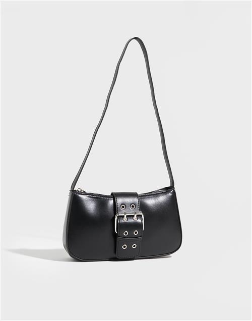 Se Pieces - Sort - Pcnanna Buckle Shoulder Bag ved Nelly