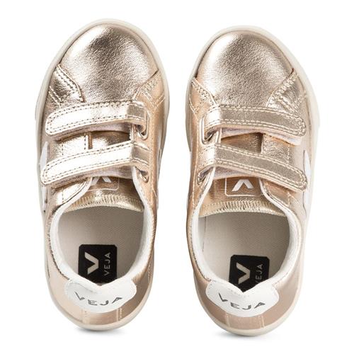 Se Veja Esplar Sneakere Guld metalliske | Lyserød | 27 EU ved Babyshop