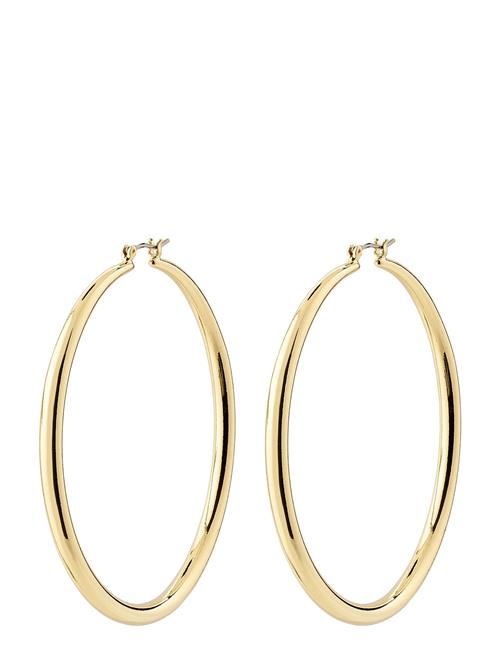 Se Pilgrim Priya Recycled Large Hoop Earrings Pilgrim Gold ved Booztlet