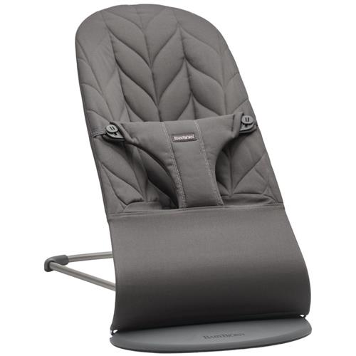 Se BabyBjörn Bliss Petal Quilt Bouncer Anthracite | Grå | 0-3 ved Babyshop