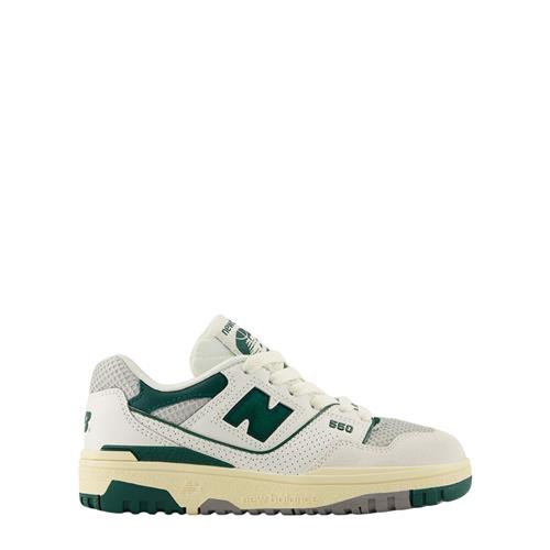 Se New Balance 550 Kids Sneakere Marsh Green | Grønn | 30 EU ved Babyshop