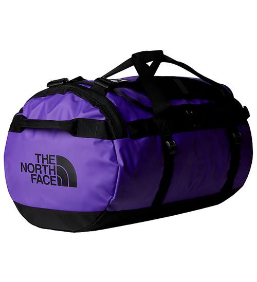 Se The North Face Rejsetaske - Base Camp Duffel - 95 L - Peak Purpl ved KidsWorld