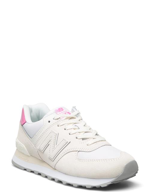 Se New Balance New Balance 574 New Balance Beige ved Booztlet