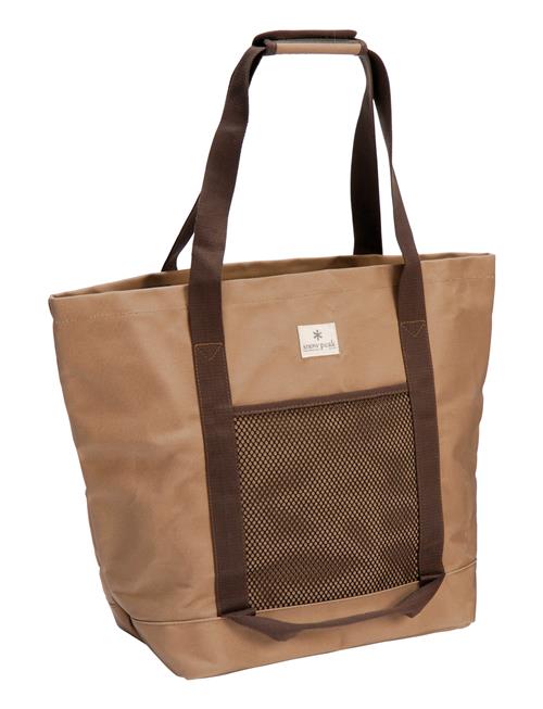 Se SNOW PEAK Snow Peak Tote Bag M SNOW PEAK Beige ved Booztlet