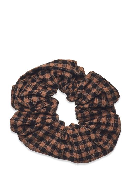 Se Becksöndergaard Gingham Scrunchie Becksöndergaard Brown ved Booztlet