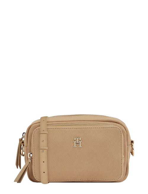 Se Tommy Hilfiger Th Soft Utility Camera Bag Ca Tommy Hilfiger Beige ved Booztlet