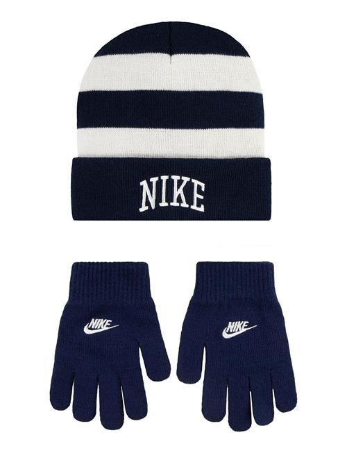 Se Nike Nike Chunky Stripe Beanie And Gloves Set Nike Navy ved Booztlet