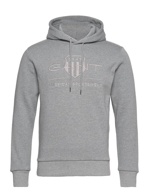 Se GANT Reg Tonal Shield Hoodie GANT Grey ved Booztlet