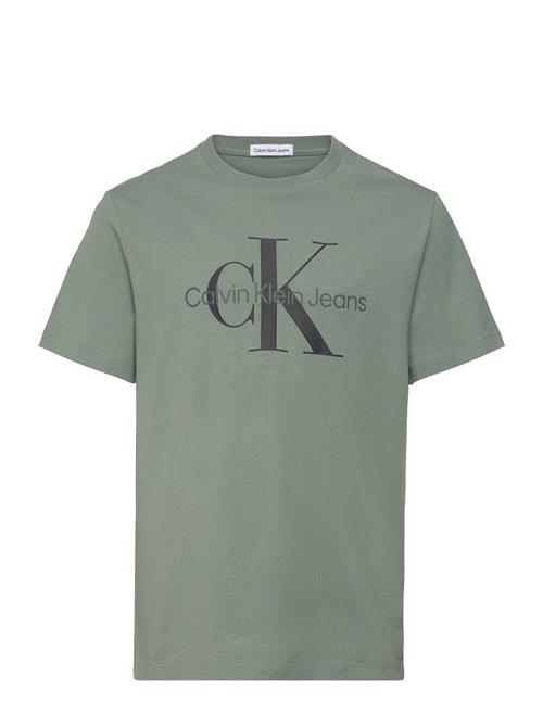 Se Calvin Klein Ck Monogram Ss T-Shirt Calvin Klein Green ved Booztlet