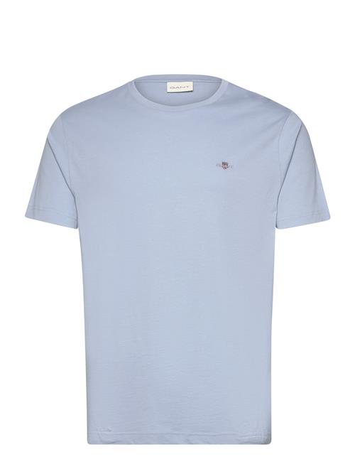 Se GANT Reg Shield Ss T-Shirt GANT Blue ved Booztlet