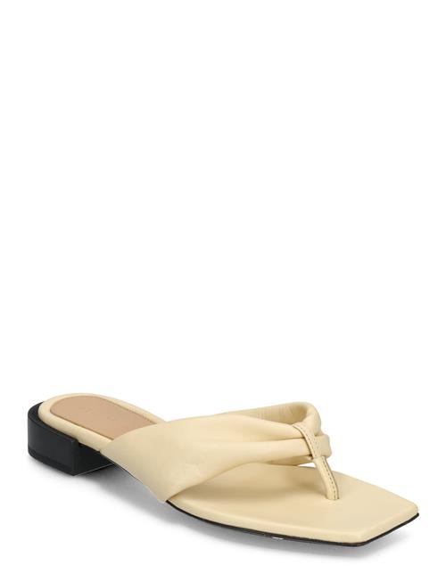 Se DEAR FRANCES Wrap Sandal DEAR FRANCES Cream ved Booztlet