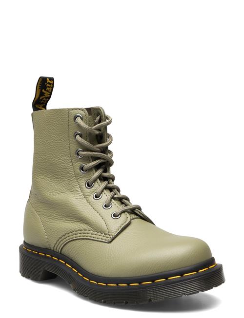 Se Dr. Martens 1460 Pascal Muted Olive Virginia Dr. Martens Khaki ved Booztlet