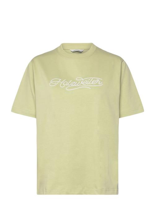 Se HOLZWEILER Kjerag Embroidery Tee HOLZWEILER Green ved Booztlet