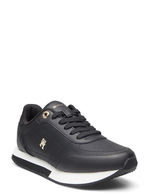 Se Tommy Hilfiger Elevated Essent Runner Monogram Tommy Hilfiger Black ved Booztlet